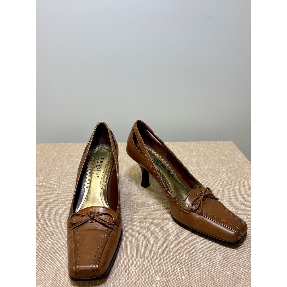 Franco Sarto Tan Brown Leather Square Toe Bow Accent Kitten Heel Pumps Shoes Sz7